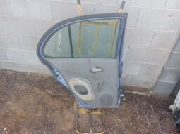 
										NISSAN Bal hátsó Ajtó (Részeivel) full									