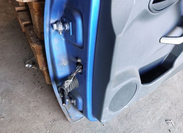 
								FORD Jobb első Ajtó (Részeivel) full									