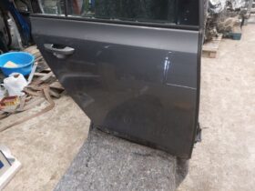 VW Jobb hátsó Ajtó (Részeivel)
