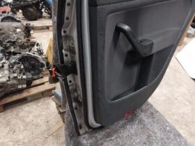 VW Jobb hátsó Ajtó (Részeivel)