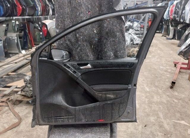 
								VW Jobb első Ajtó (Részeivel) full									