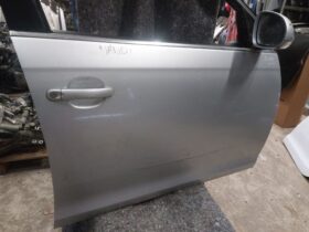 VW Jobb első Ajtó (Részeivel)