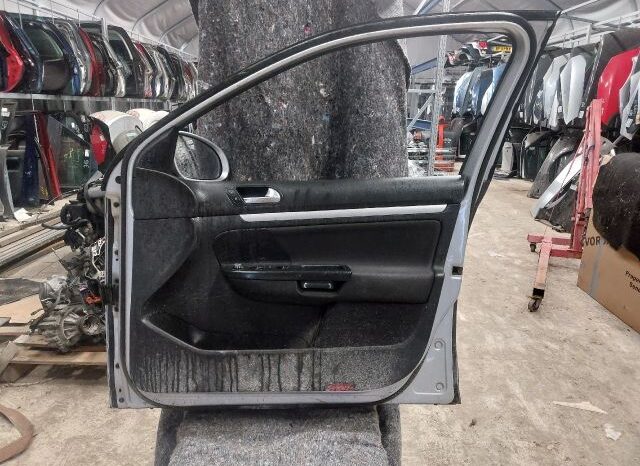 
								VW Jobb első Ajtó (Részeivel) full									