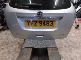 OPEL Csomagtérajtó (Részeivel)