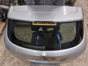 OPEL Csomagtérajtó (Részeivel)