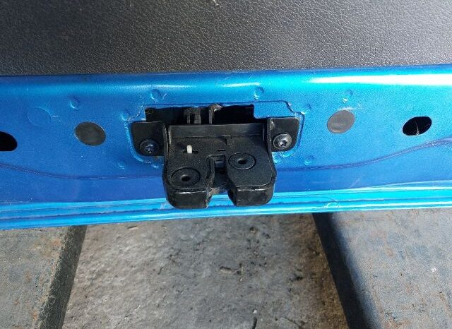 
								DACIA Csomagtérajtó (Részeivel) full									