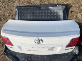 TOYOTA Csomagtérajtó (Részeivel)