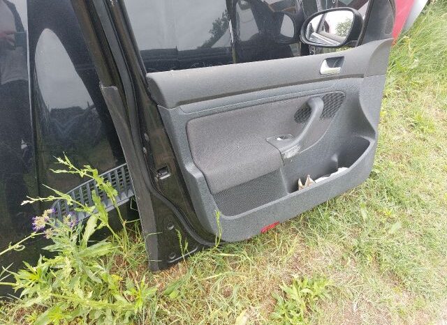 
								VW Bal első Ajtó (Részeivel) full									