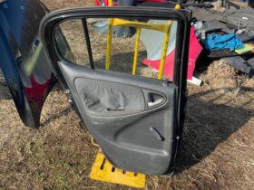 TOYOTA Bal hátsó Ajtó (Részeivel)