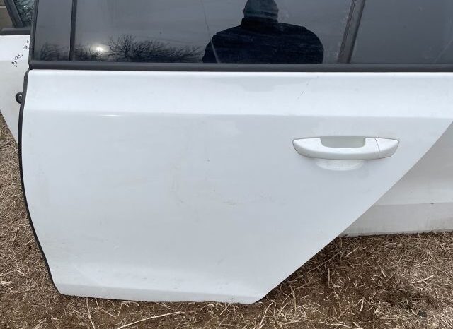 
								VW Bal hátsó Ajtó (Részeivel) full									