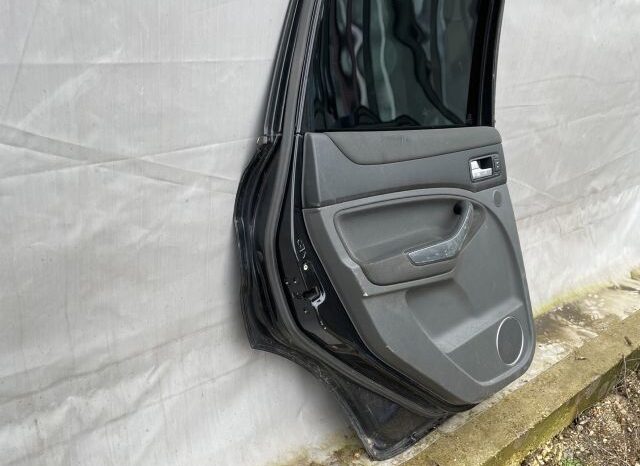 
								FORD Bal hátsó Ajtó (Részeivel) full									