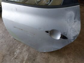 KIA Bal hátsó Ajtó (Részeivel)