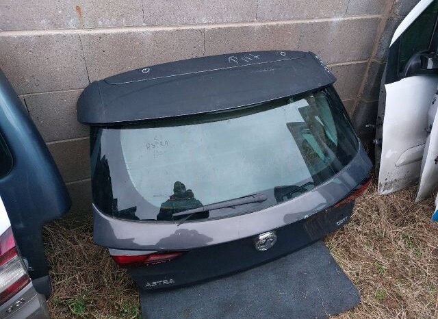 
								OPEL Csomagtérajtó (Részeivel) full									