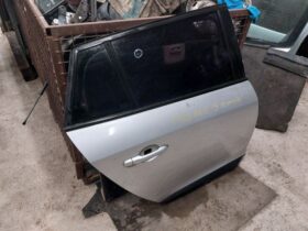 RENAULT Jobb hátsó Ajtó (Részeivel)