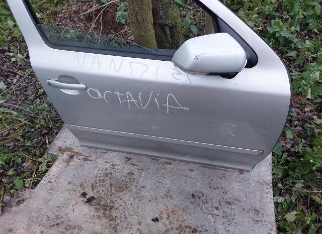 
								SKODA Jobb első Ajtó (Részeivel) full									