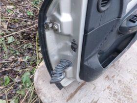 SKODA Jobb első Ajtó (Részeivel)