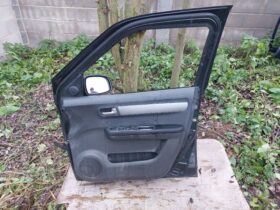 SUZUKI Jobb első Ajtó (Részeivel)
