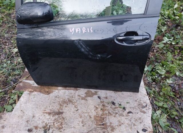 
								TOYOTA Bal első Ajtó (Részeivel) full									