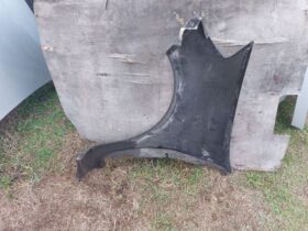 RENAULT Jobb első Sárvédő