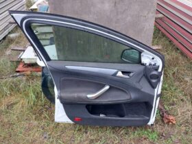 FORD Bal első Ajtó (Részeivel)