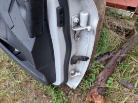 FORD Bal első Ajtó (Részeivel)