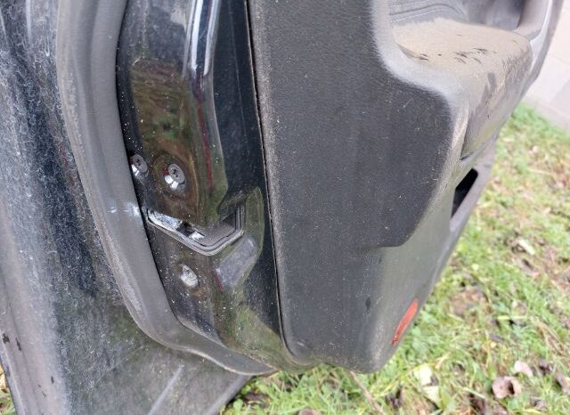 
								FORD Bal első Ajtó (Részeivel) full									