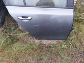 VW Jobb hátsó Ajtó (Részeivel)