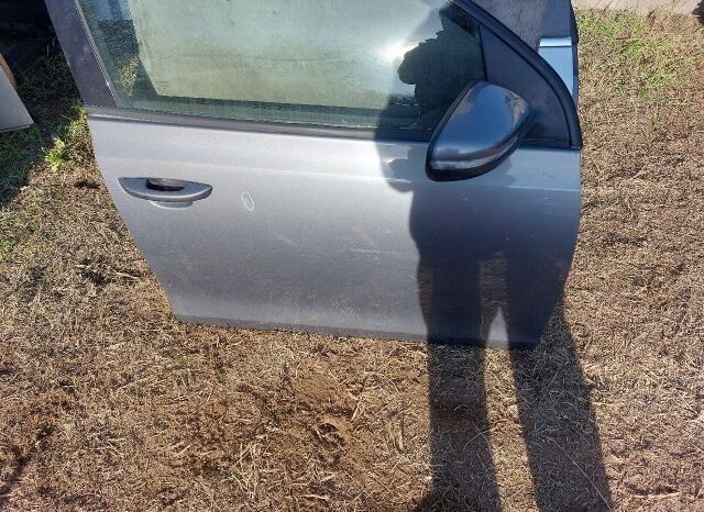
								VW Jobb első Ajtó (Részeivel) full									