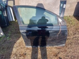 VW Jobb első Ajtó (Részeivel)
