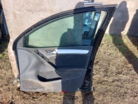 VW Jobb első Ajtó (Részeivel)