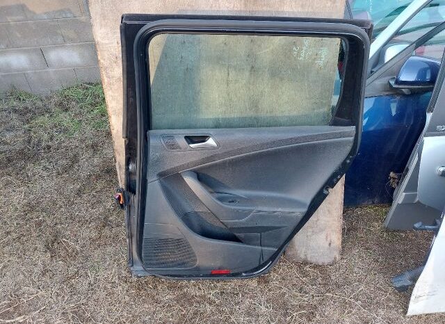 
								VW Jobb hátsó Ajtó (Részeivel) full									