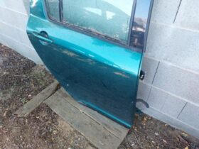 SUZUKI Jobb hátsó Ajtó (Részeivel)