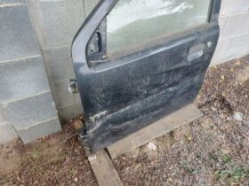 SUZUKI Bal első Ajtó (Részeivel)
