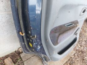 SUZUKI Bal hátsó Ajtó (Részeivel)