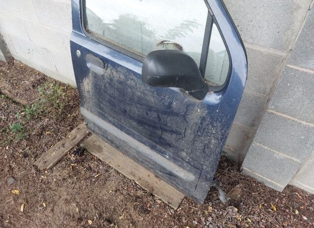 
								SUZUKI Jobb első Ajtó (Részeivel) full									