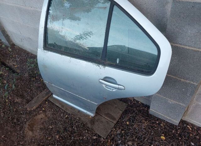 
								VW Bal hátsó Ajtó (Részeivel) full									