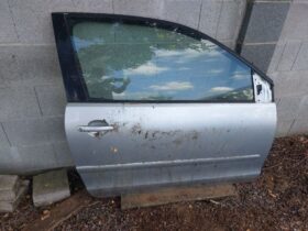 VW Jobb első Ajtó (Részeivel)