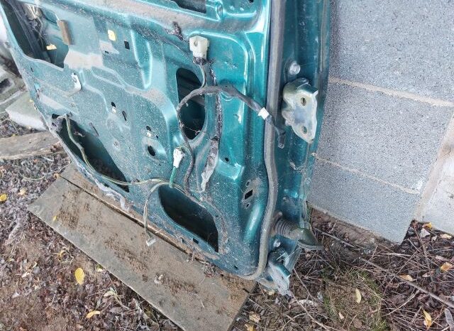 
								SUZUKI Bal első Ajtó (Részeivel) full									