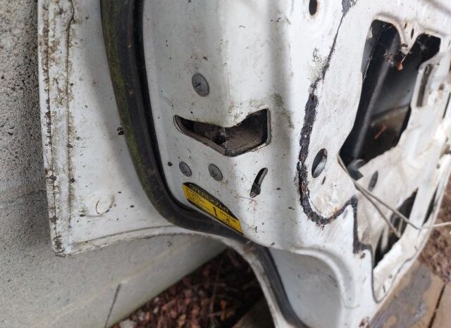 
								SUZUKI Bal hátsó Ajtó (Részeivel) full									