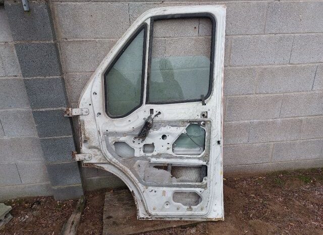 
								FIAT Jobb első Ajtó (Részeivel) full									