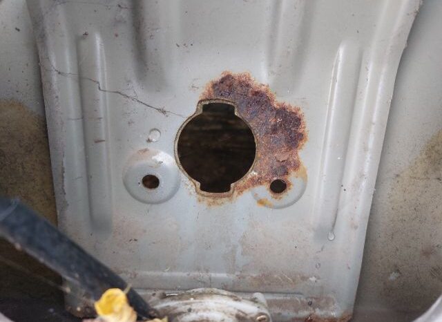 
								SUZUKI Csomagtérajtó (Üres lemez) full									