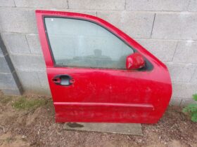 VW Jobb első Ajtó (Részeivel)