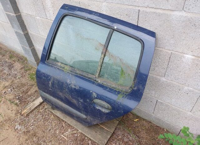 
								RENAULT Bal hátsó Ajtó (Részeivel) full									