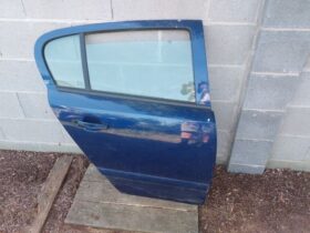 OPEL Jobb hátsó Ajtó (Részeivel)