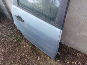 FORD Jobb hátsó Ajtó (Részeivel)