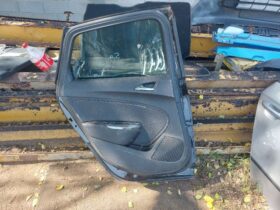 OPEL Bal hátsó Ajtó (Részeivel)