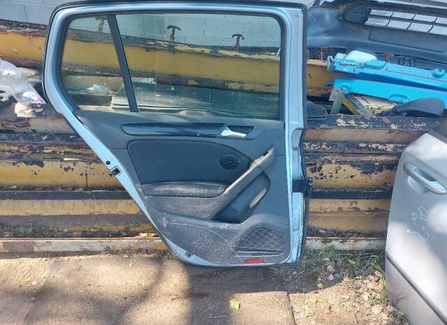 
								VW Bal hátsó Ajtó (Részeivel) full									