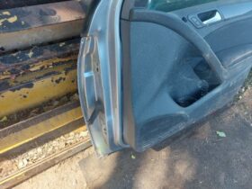 VW Jobb első Ajtó (Részeivel)