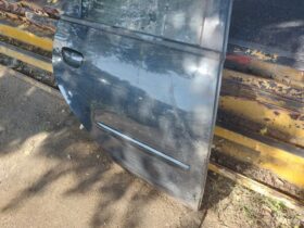 MITSUBISHI Jobb hátsó Ajtó (Részeivel)