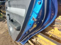 
										SUZUKI Jobb hátsó Ajtó (Részeivel) full									